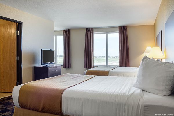 Quality Inn & Suites Minot
